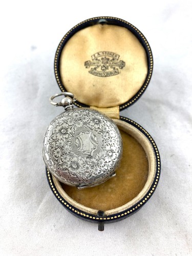935 silver pocket watch - 935,