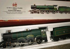 Hornby R759 OO Gauge GWR Hall