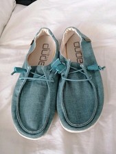 Gorgeous Hey Dude Canvas Shoes Size 4 Only Worn Once