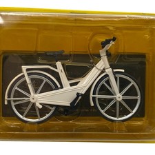 BIC058 Itera Plastic 1982