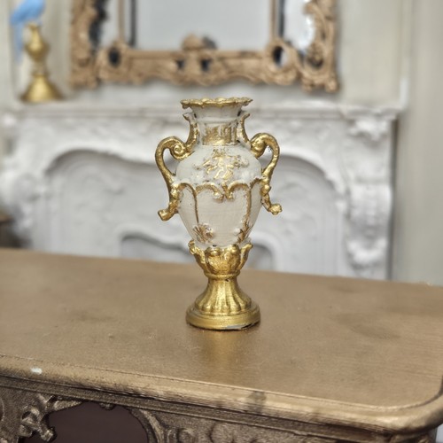 Miniature dollhouse vase - 1:12,