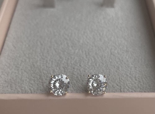 Diamonique yellow gold - gold, stud