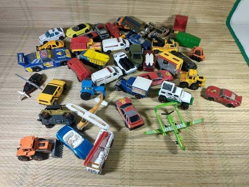Die cast vehicles - cast,