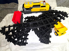Caterpillar CAT train Set With