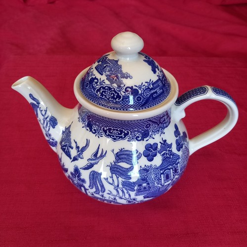 Churchill willow pattern - 'willow, tea