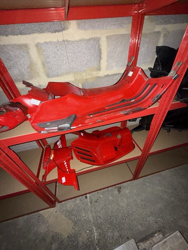 Vespa gts floorboard panel - floorboard,
