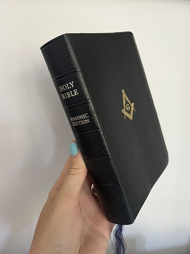 Holy bible masonic edition - bible,
