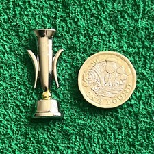 Newcastle United Fairs Cup 3D Stunning pin badge.