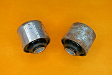 FORD CORTINA Mk3 (1970-76)NEW REAR AXLE SUSPENSION, REAR TOP BUSHES(PAIR)-EM1436