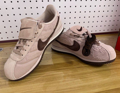 Nike cortez txt low top - nike,