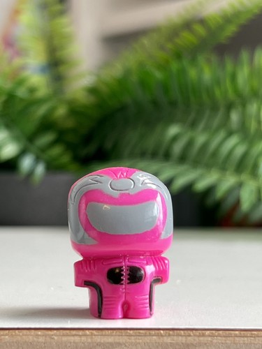 Gogo crazy bones series - series, 1