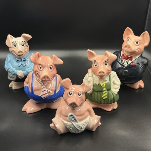 Full set natwest piggy - set,