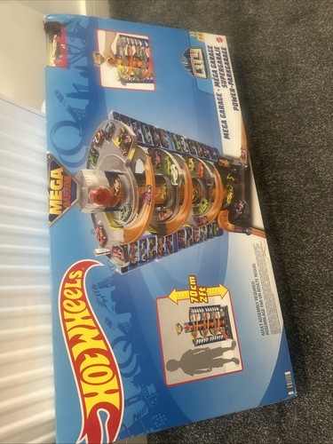 Hot wheels mega garage playset - mega,