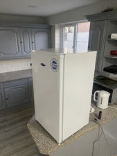 IceKing RL111EW  Freestanding Larder Fridge - White