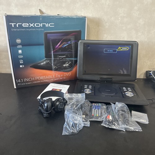 Trexonic portable dvd - 14.1",