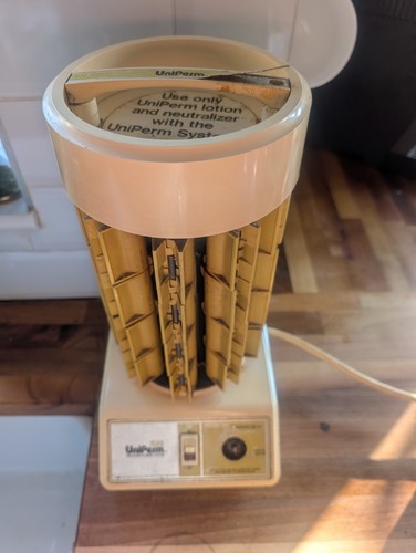 Vintage 1970s hairdressing - vintage,
