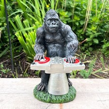 Gorilla ornament figurine - dj,
