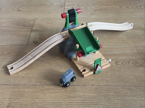 Brio 33551 stone quarry - quarry, loader