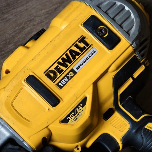 Dewalt 18v dcn692 1st - 1st, fix