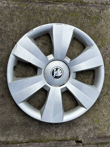 Skoda fabia wheel trim x - 15",