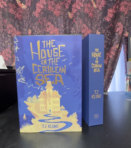 The house cerulean sea - house, in