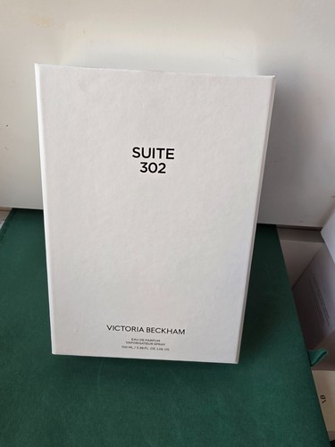 Victoria beckham suite 302 - beckham,
