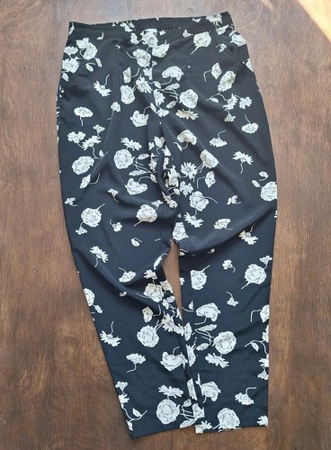 Damart women black floral - women's,