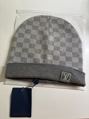Grey check wool knit - grey,