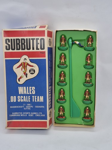 C1980 subbuteo table - subbuteo,