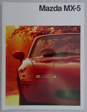 Mazda MX-5 Mk1 Brochure 1990: 1.6Litre Sports Roadster.  20 pages. Specification