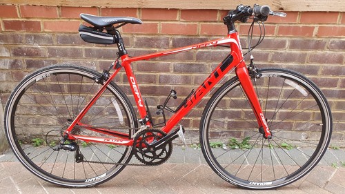 Giant defy road bike medium - 3,