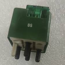 1x For Mercedes Benz W124 W202