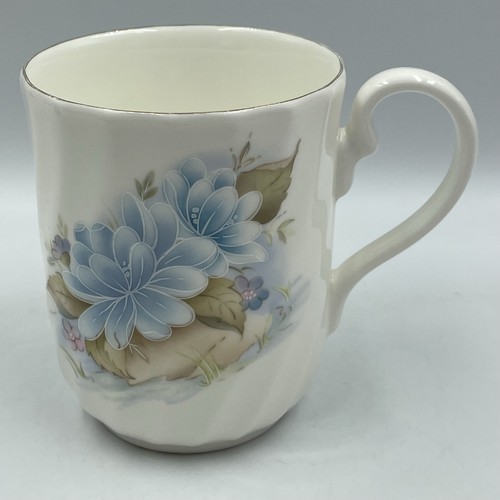 Kingsbury fine bone china mug - bone,