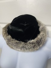 Whiteley Womens Velvet Faux