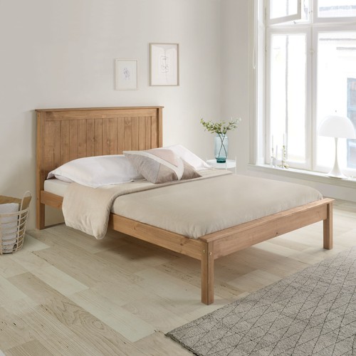 Waxed pine wood wooden low - waxed,