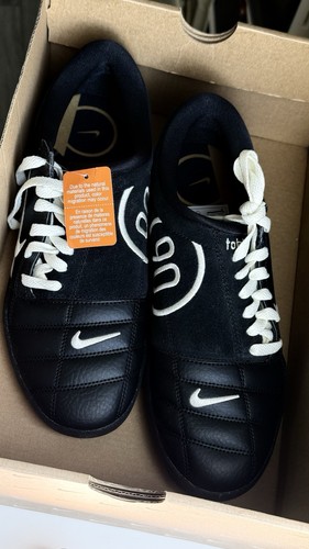 Nike total iii - astro, sole