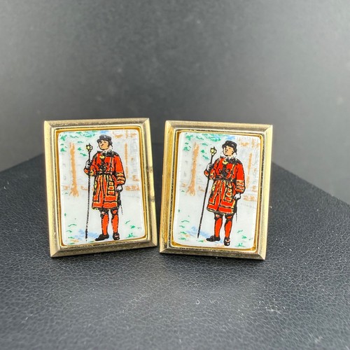 Vintage shields cufflinks gold - shields,