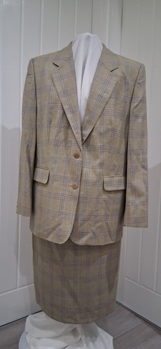 Aquascutum vintage women - aquascutum,