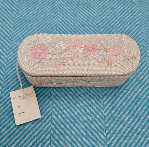 Laura ashley bnwt vintage - ashley,