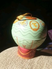 Rare Montgolfier 1783 Collection Green Hot Air Balloon Tin / Hanging Ornament 