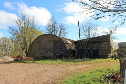 Photo 6x4 nissen hut - photo,