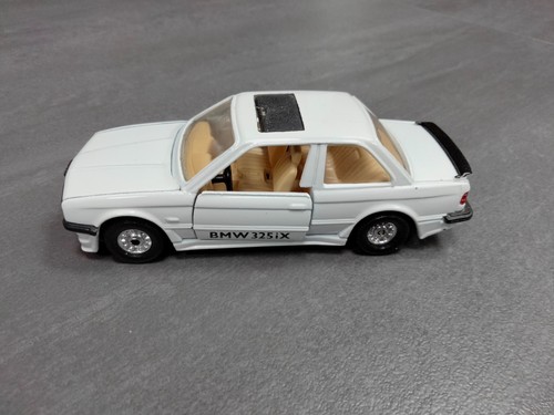 Corgi toys 352 bmw - toys,