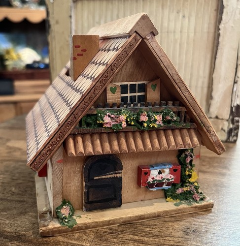 Vintage wooden musical cottage - wooden,
