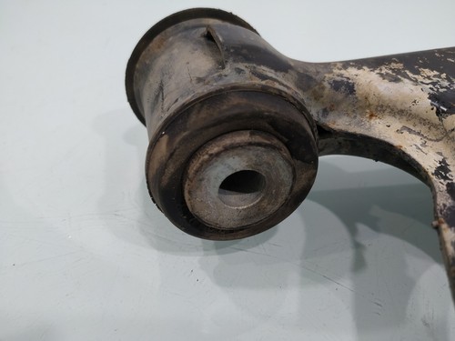 Front lower suspension - front,