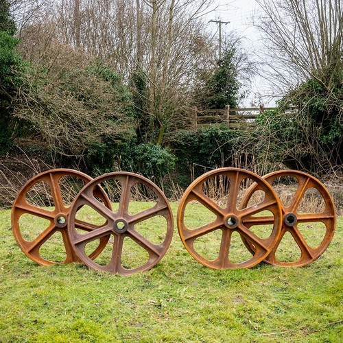 Shepherd hut wheels cast iron - hut,