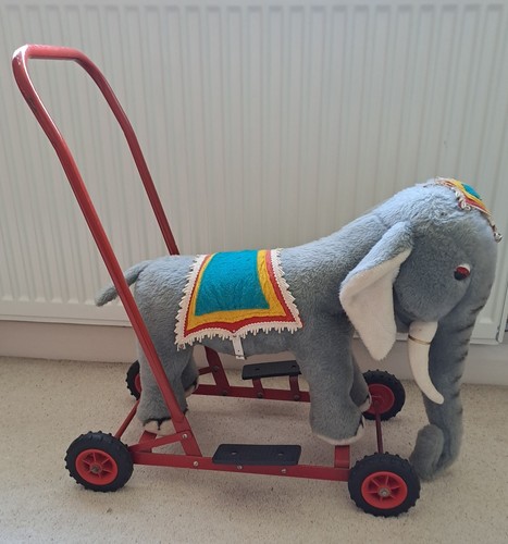 Vintage merrythought teddy - merrythought,