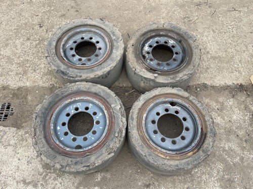 Forklift machine solid - solid, tyres