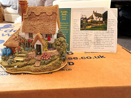 Lilliput lane puddle duck - puddle,