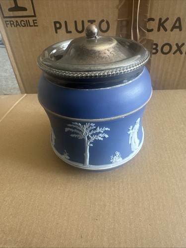 Wedgwood sugar bowl - wedgwood, bowl/preserve