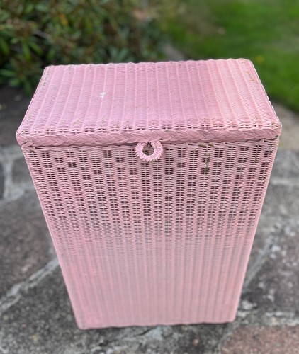 Vintage pink lloyd loom - vintage,